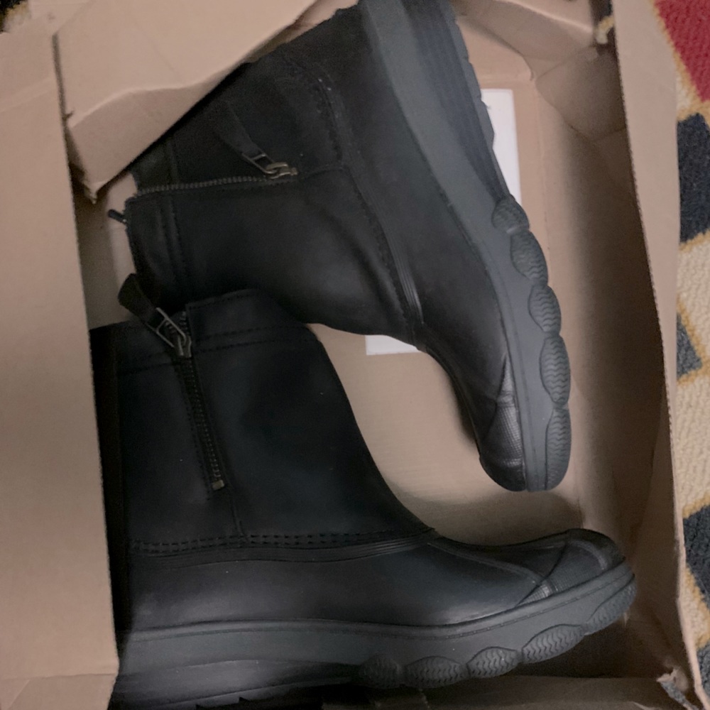 New Sperry duck boots